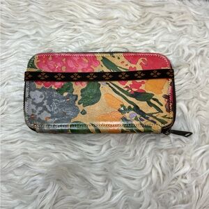 Patricia Nash Oria Zipper Billfold Wallet‎ Womens Leather